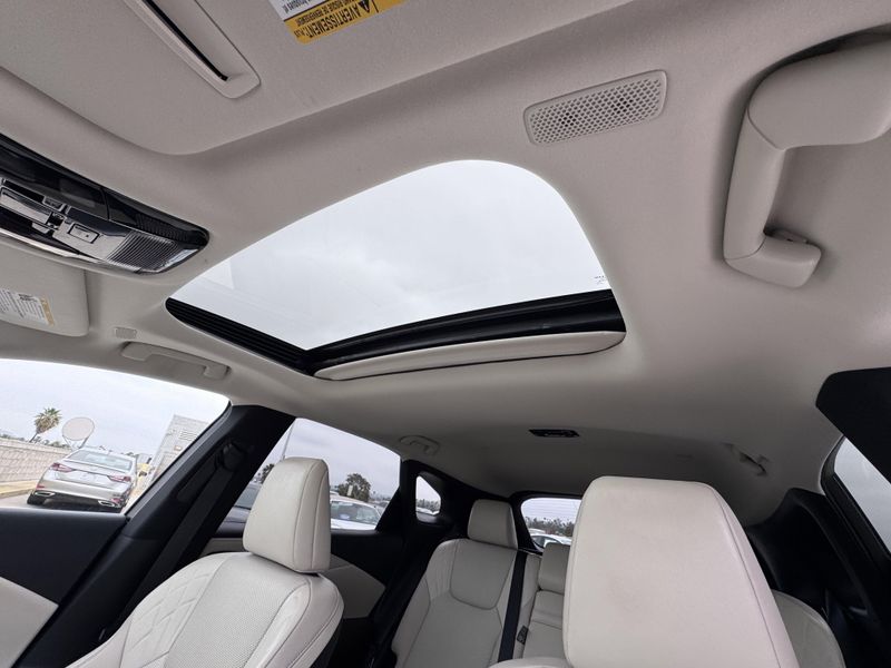 2023 Lexus RX 350Image 22