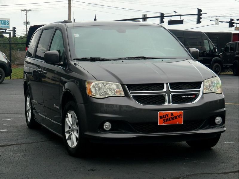 2019 Dodge Grand Caravan SXTImage 7