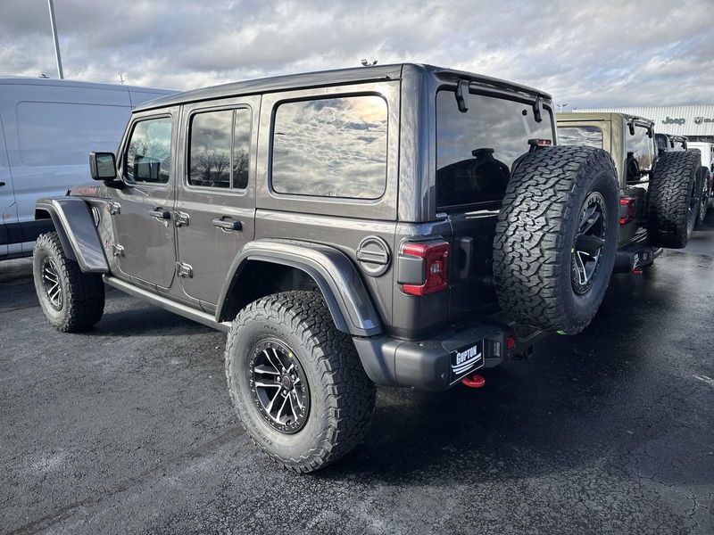 2025 Jeep Wrangler 4-door Rubicon XImage 9