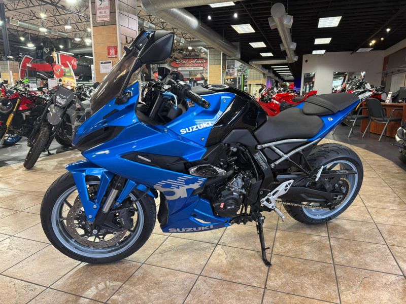 Used 2024 Suzuki GSX-8R Image 30