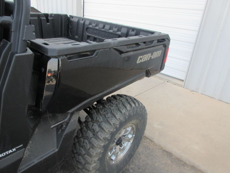 USED 2023 CAN-AM DEFENDER MAX LONE STAR HD10 NIGHT BLACK Image 13