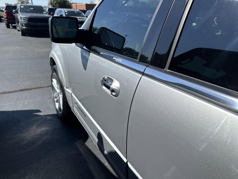 Used 2017 Ford Expedition PlatinumImage 11
