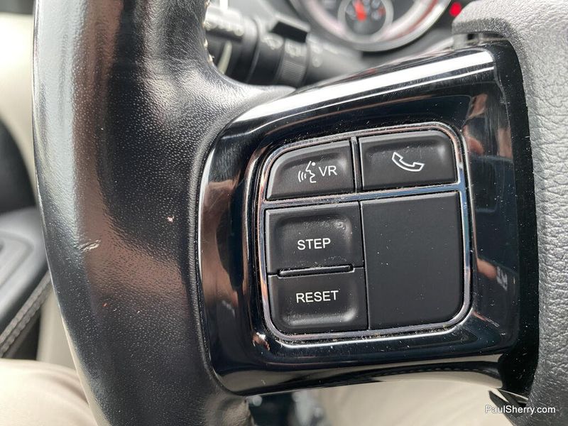 Used 2019 Dodge Grand Caravan SXT
