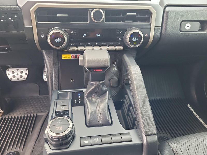 2024 Toyota Tacoma TRD photo 8