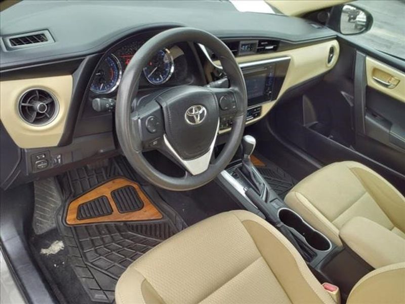 2018 Toyota Corolla LEImage 20