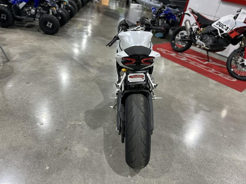 Used 2018 Ducati PANIGALE 959 Image 21