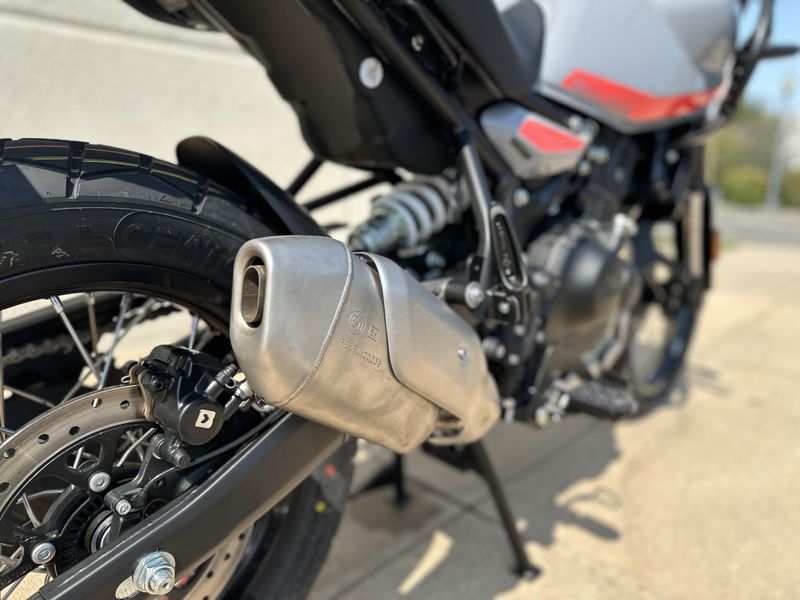 2025 Royal Enfield HimalayanImage 7