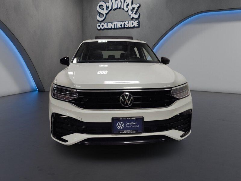 Used 2022 Volkswagen Tiguan SE R-Line Black AWD w/SunroofImage 2