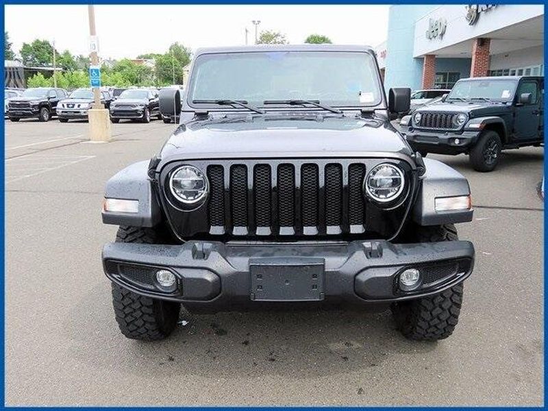 2021 Jeep Wrangler Unlimited WillysImage 3