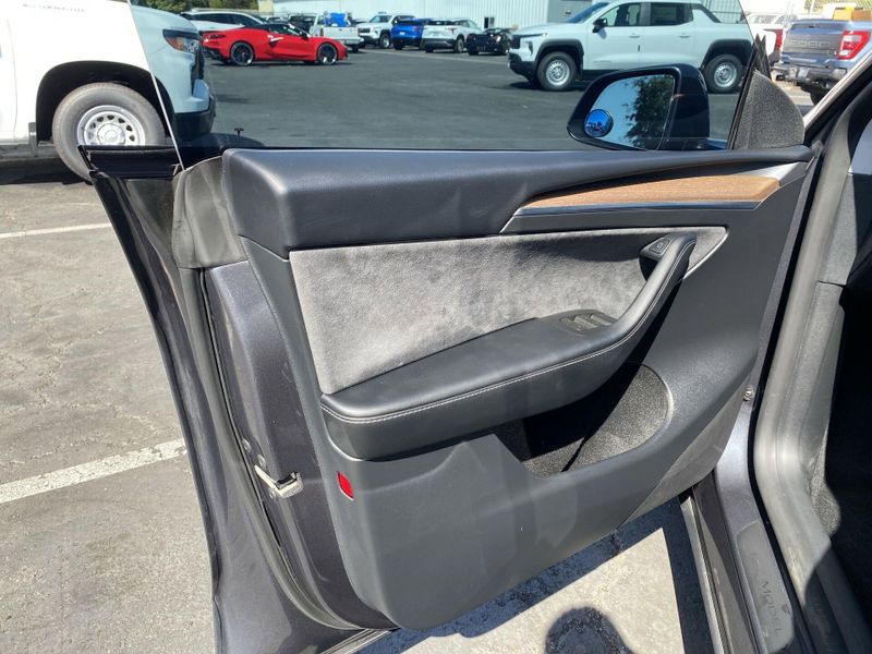 2023 Tesla Model Y PerformanceImage 24