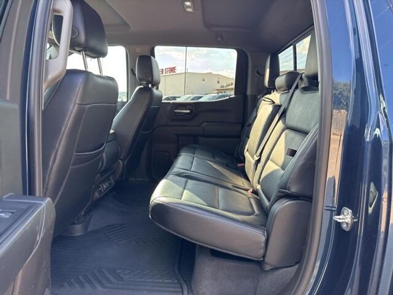 2021 Chevrolet Silverado 1500 LT photo 13