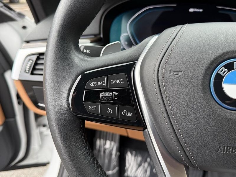 Used 2023 BMW 5 Series 530e iPerformanceImage 23