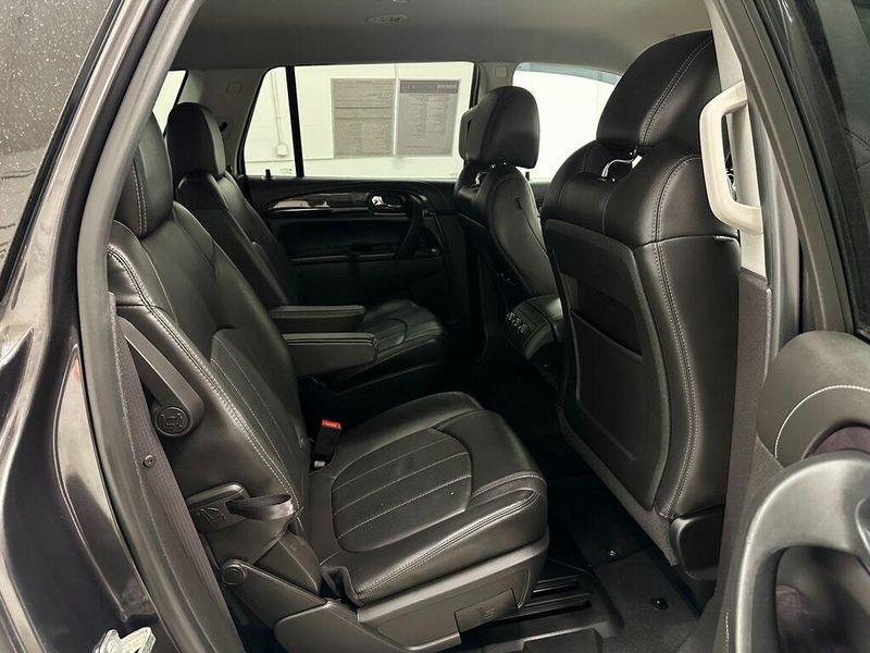 2015 Buick Enclave Leather GroupImage 28
