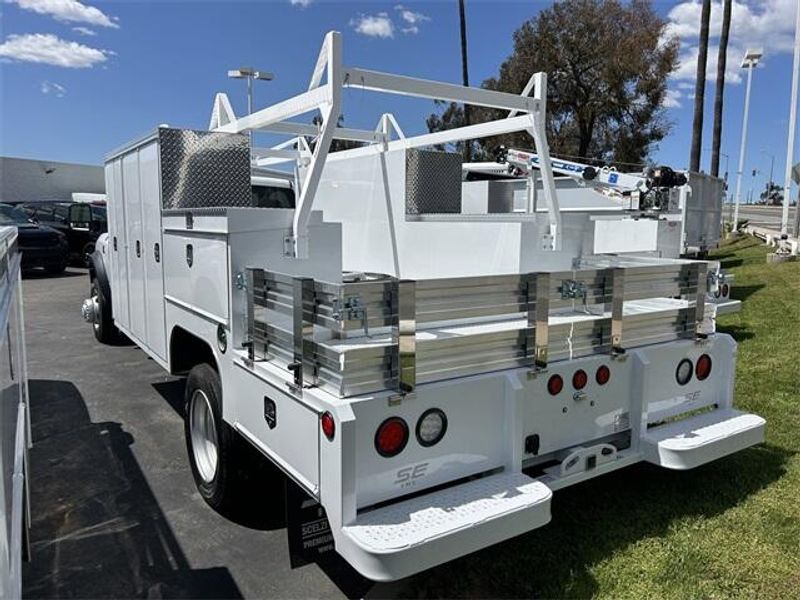 New 2024 RAM 5500 Tradesman Chassis Regular Cab 4x2 108