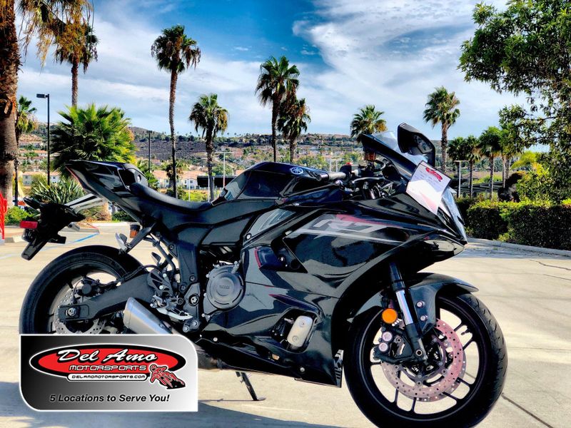 Used 2026 Yamaha YZF-R7 CA Image 1