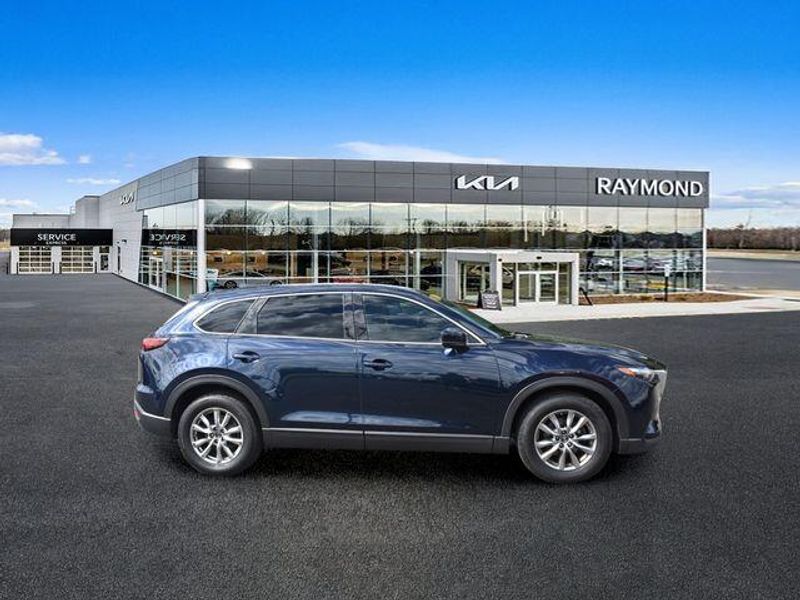 Used 2018 Mazda CX-9 TouringImage 2