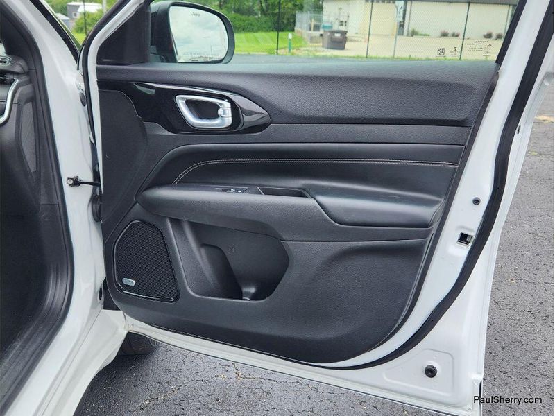 Used 2023 Jeep Compass High Altitude