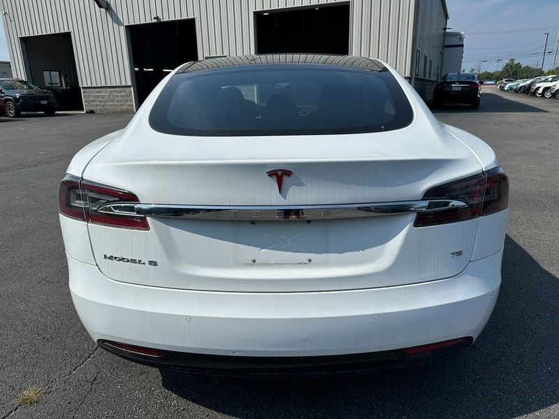 2016 Tesla Model S 75Image 7