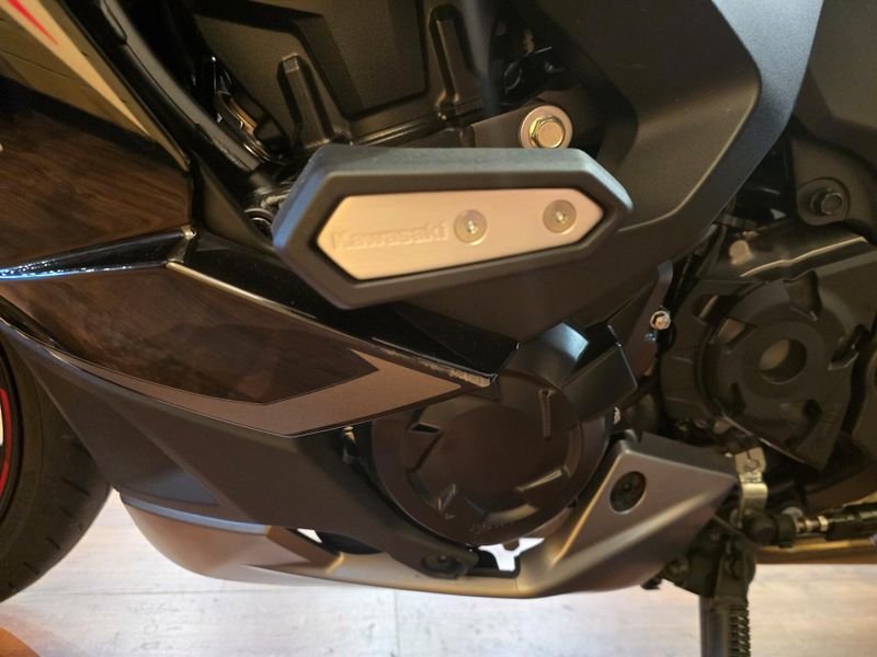 Used 2024 Kawasaki Ninja 1000 SX Image 8