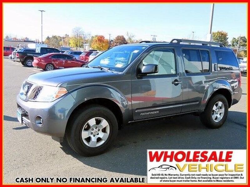 2012 Nissan Pathfinder SImage 1