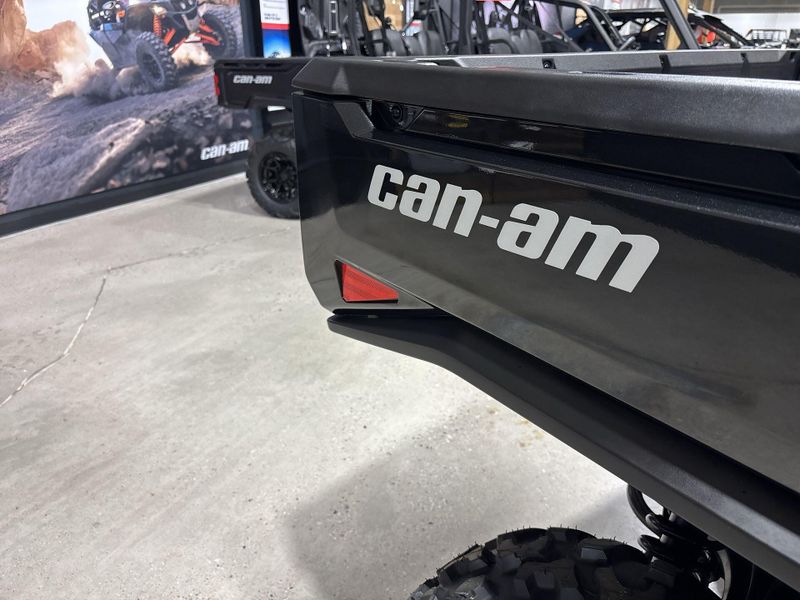 New 2026 Can-Am DEFENDER MAX XT HD11 WITH 10.25 IN. INFOTAINMENT Image 18