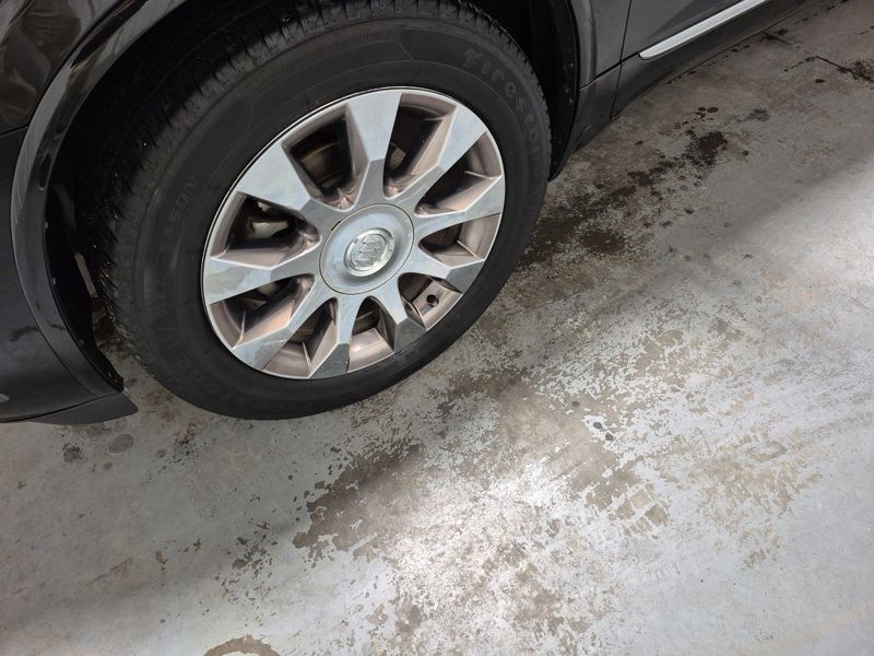 2017 Buick Enclave LeatherImage 8