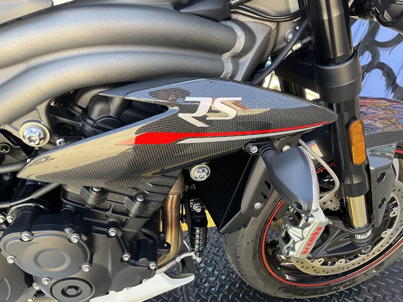 2019 Triumph SPEED TRIPLE RSImage 11