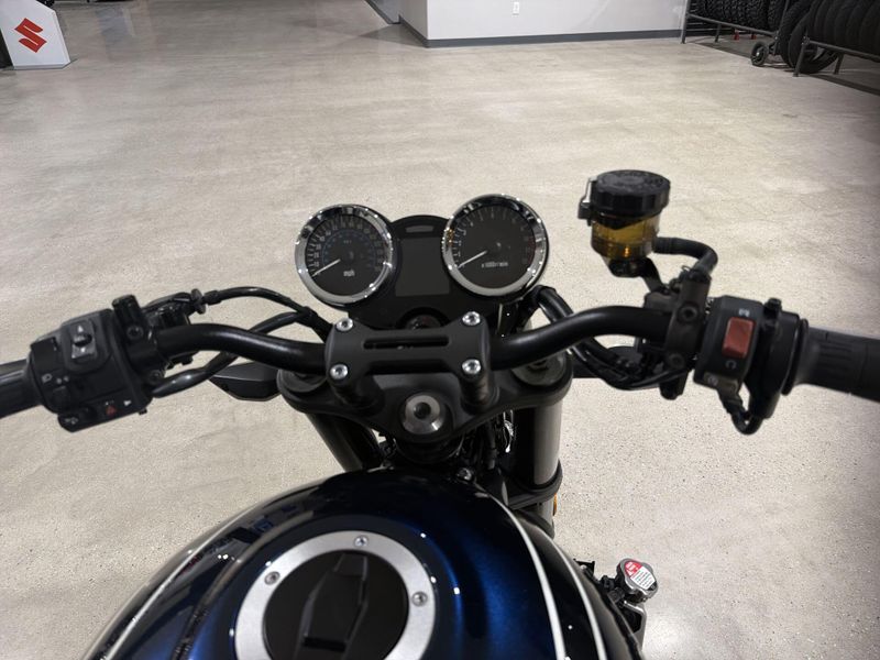 Used 2022 Kawasaki Z900RS ABS Image 23