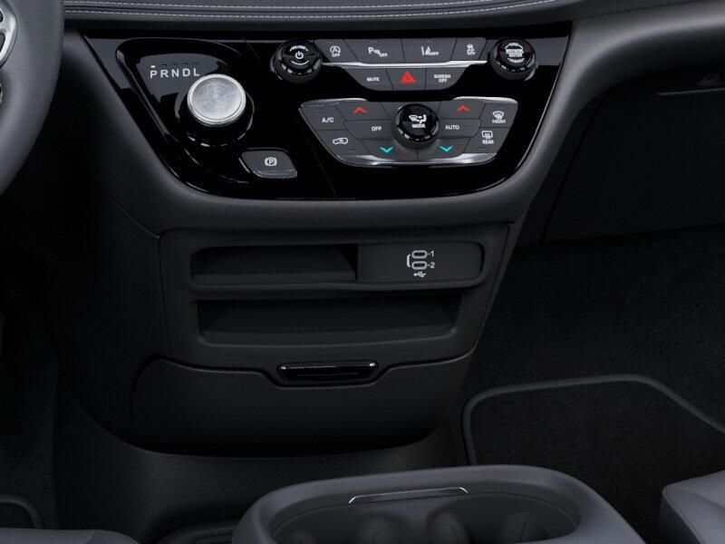 New 2026 Chrysler Pacifica SelectImage 25