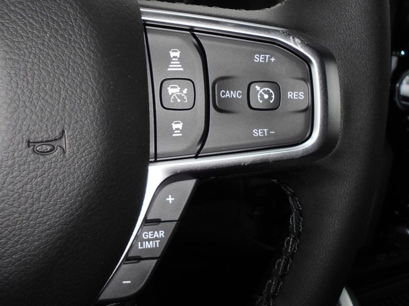 2025 RAM 1500 Big Horn Crew Cab 4x4 5