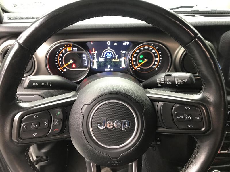 Used 2021 Jeep Wrangler Unlimited WillysImage 7