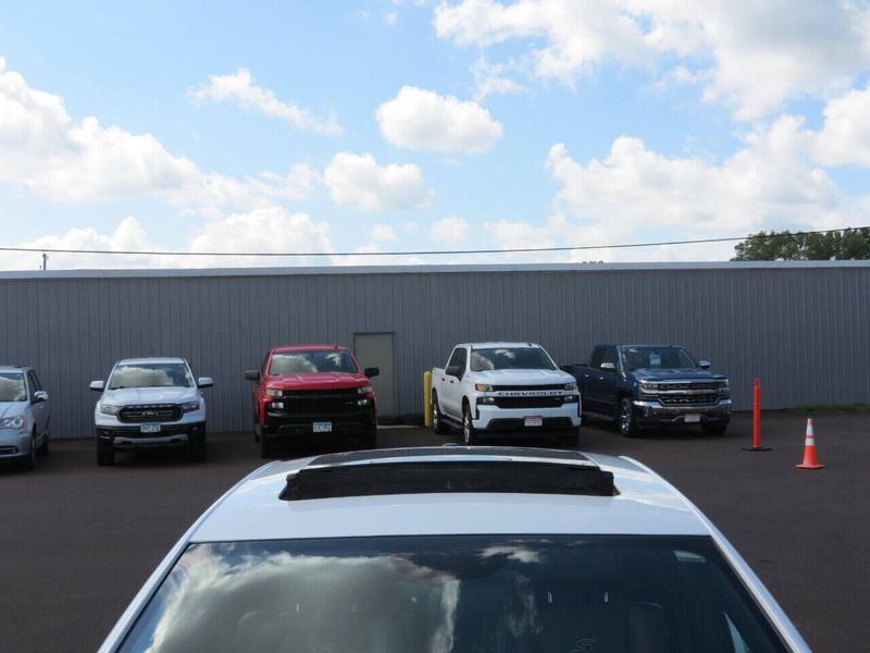 Used 2014 Chrysler 300 S AWD 4dr SedanImage 30