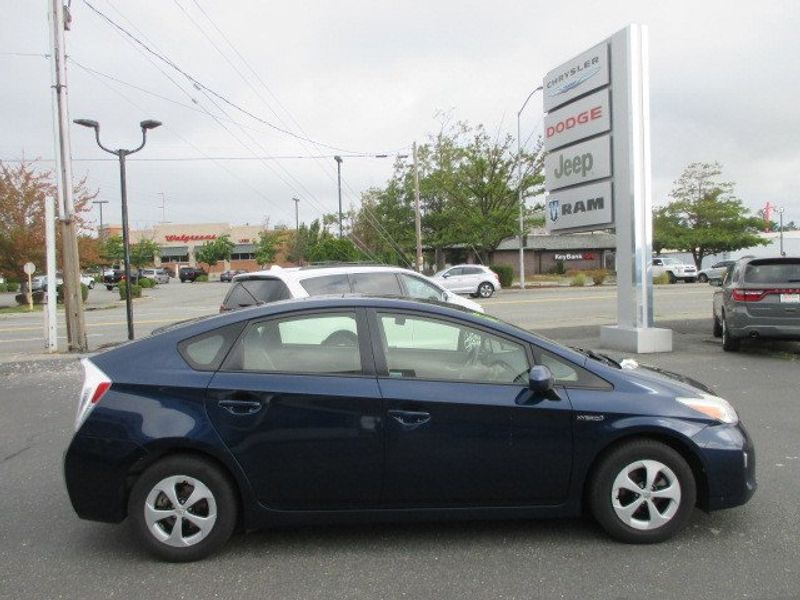 2012 Toyota Prius One/Two/Three/Four/FiveImage 6