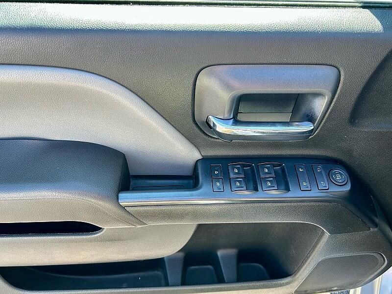2017 Chevrolet Silverado 1500 LS photo 9