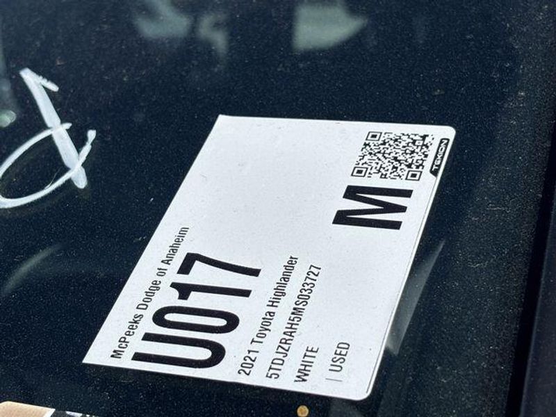 Used 2021 Toyota Highlander XSEImage 9