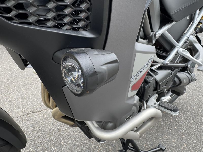 2024 Triumph Tiger 1200 GT Explorer - CARNIVAL RED