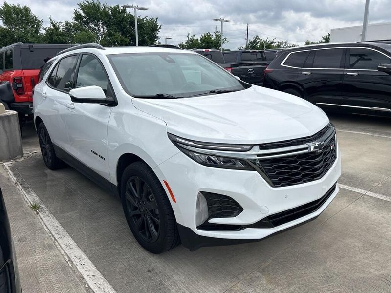 2022 Chevrolet Equinox RSImage 2