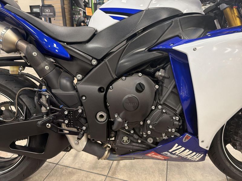 Used 2014 Yamaha YZF-R1 CA Image 20