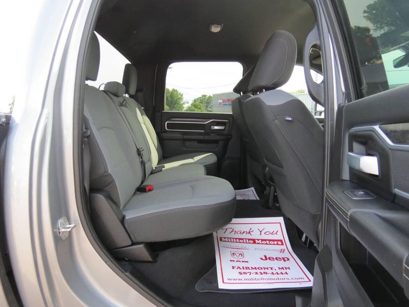 2024 RAM 2500 Big Horn 4x4 4dr Crew Cab 6.3 ft. SB PickupImage 25