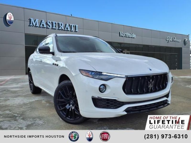 2022 Maserati Levante GTImage 1