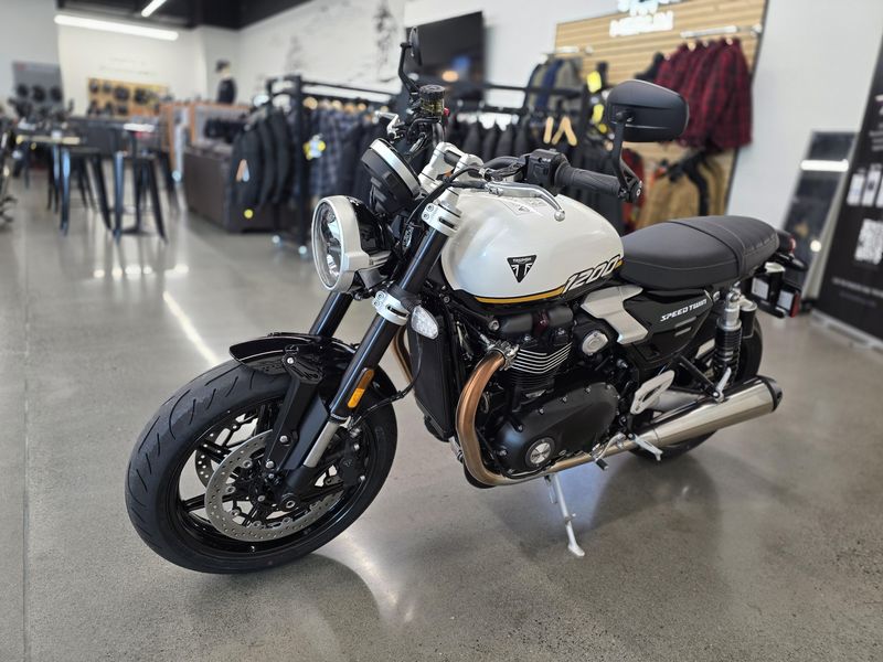 2025 Triumph SPEED TWIN 1200 
