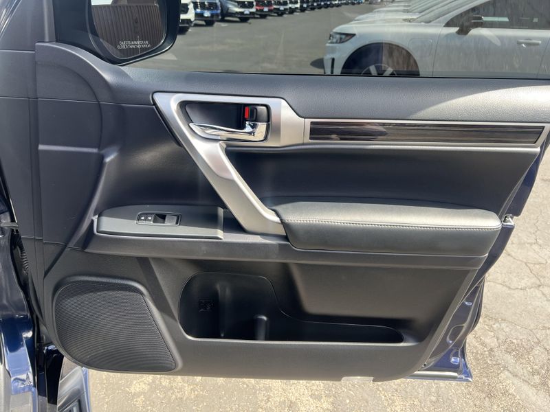 2023 Lexus GX 460 Image 23