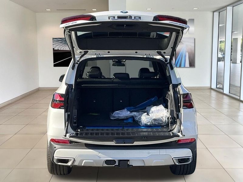 2025 BMW X5 xDrive50eImage 15