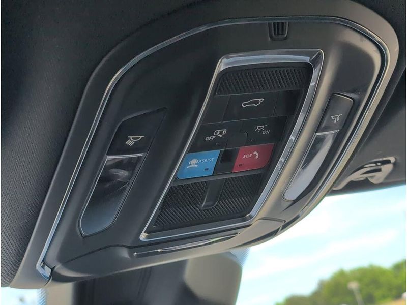 2024 Jeep Wagoneer Series IIIImage 29