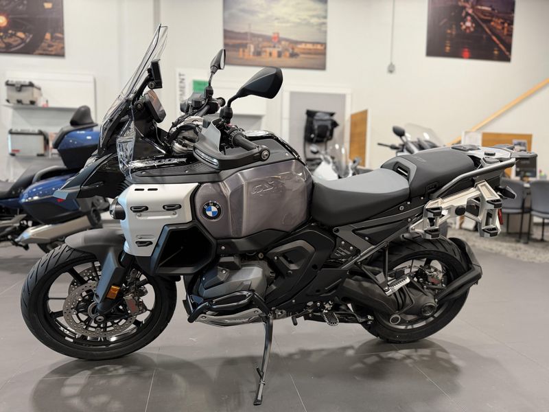 2025 BMW R 1300 GS ADVENTUREImage 2