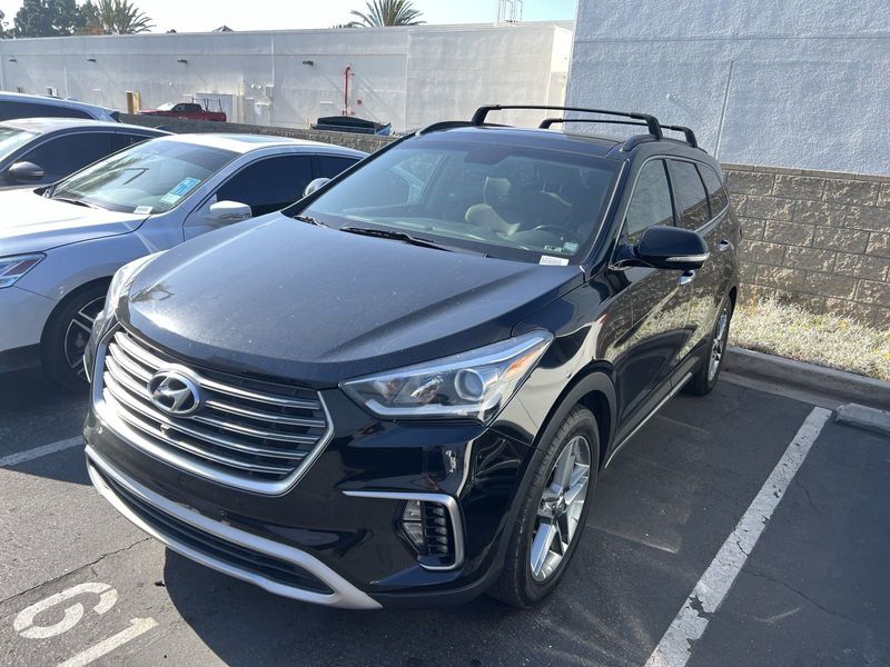 2017 Hyundai Santa Fe Limited UltimateImage 2