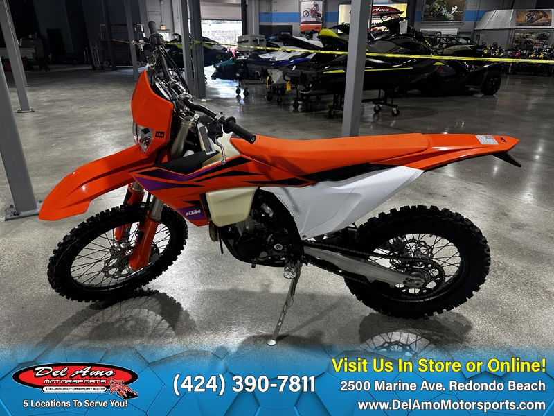 2024 KTM 500 XW-F  in a ORANGE exterior color. Del Amo Motorsports of Redondo Beach (424) 304-1660 delamomotorsports.com 