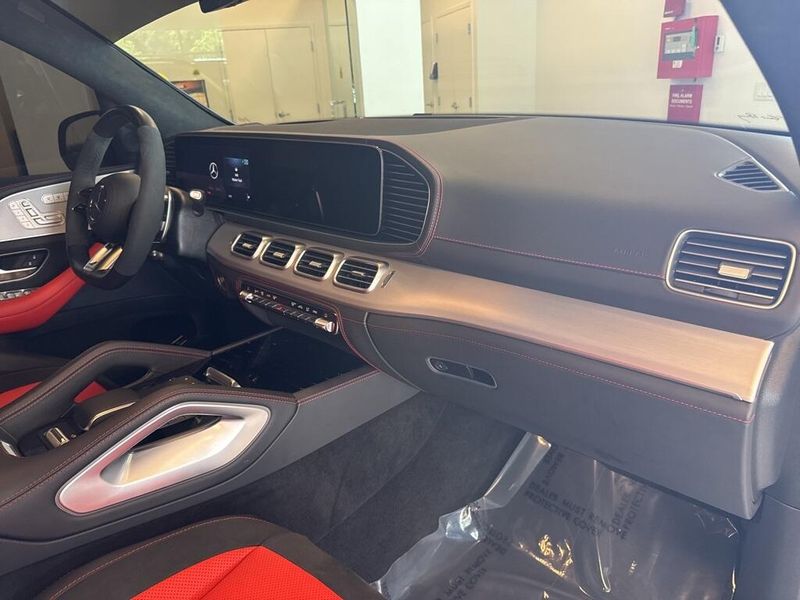 2024 Mercedes-Benz GLE 63 S AMG