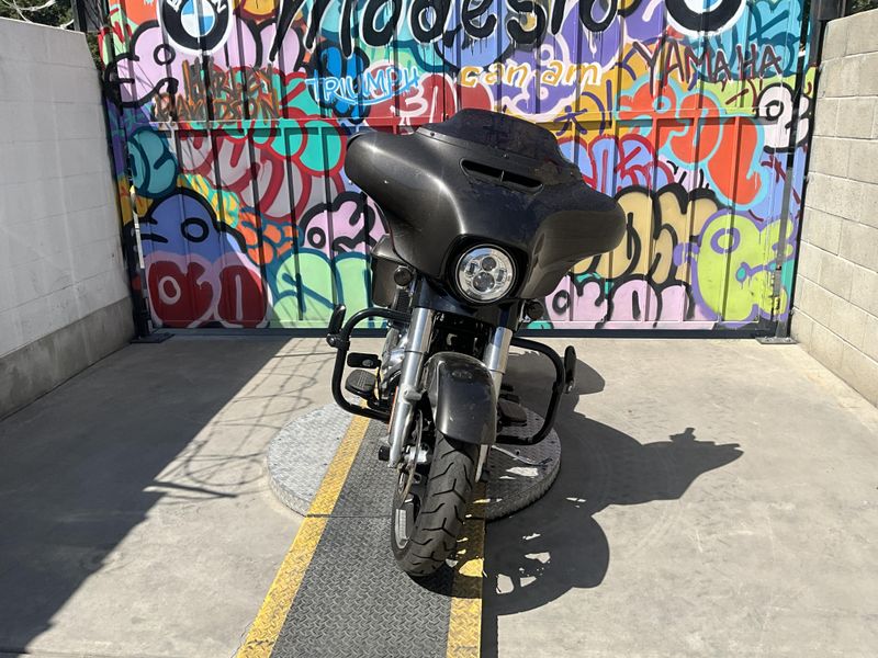 Used 2021 HARLEY STREET GLIDE Image 8
