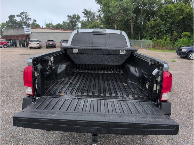 Used 2017 Toyota Tacoma TRD Off RoadImage 33